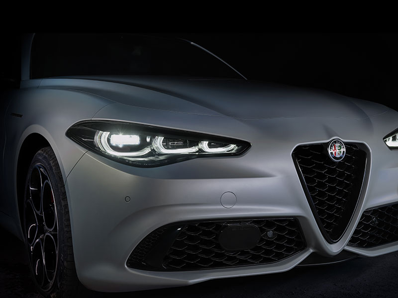 Offerta Berlina Nuova ALFA ROMEO GIULIA: highlights del nuovo modello e le migliori soluzioni per noleggiarlo Varie motorizzazioni  foto 2