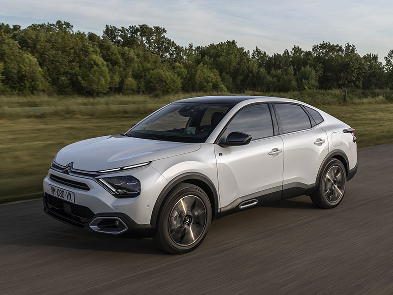 Offerta Berlina Nuova CITROËN C4 X e nuova CITROËN Ë-C4 X: highlights dei nuovi modelli e le migliori soluzioni per noleggiarli Varie motorizzazioni  foto 2