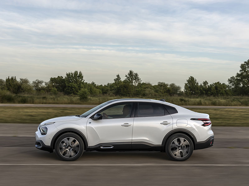 Offerta Berlina Nuova CITROËN C4 X e nuova CITROËN Ë-C4 X: highlights dei nuovi modelli e le migliori soluzioni per noleggiarli Varie motorizzazioni  foto 5