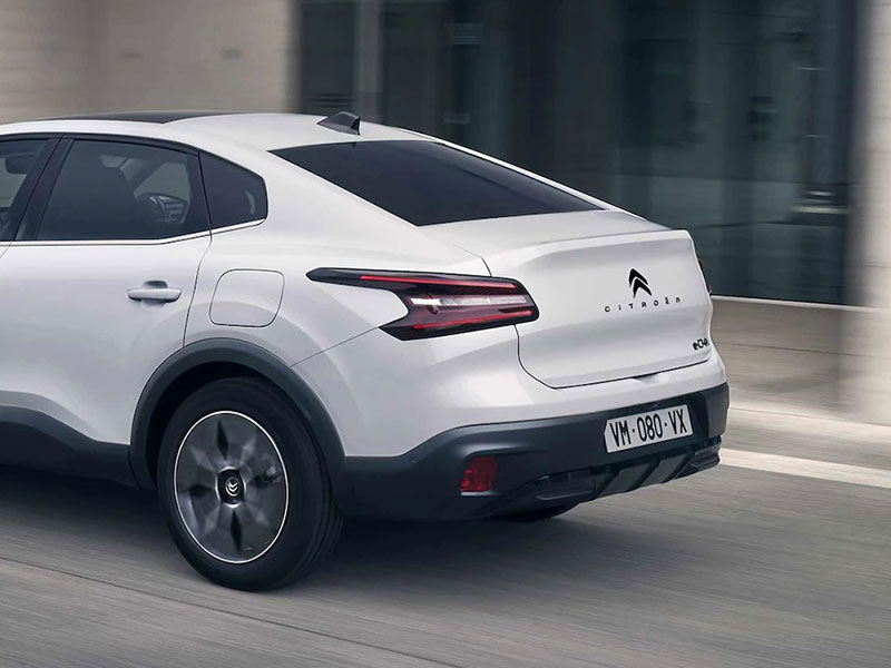 Offerta Berlina Nuova CITROËN C4 X e nuova CITROËN Ë-C4 X: highlights dei nuovi modelli e le migliori soluzioni per noleggiarli Varie motorizzazioni  foto 4