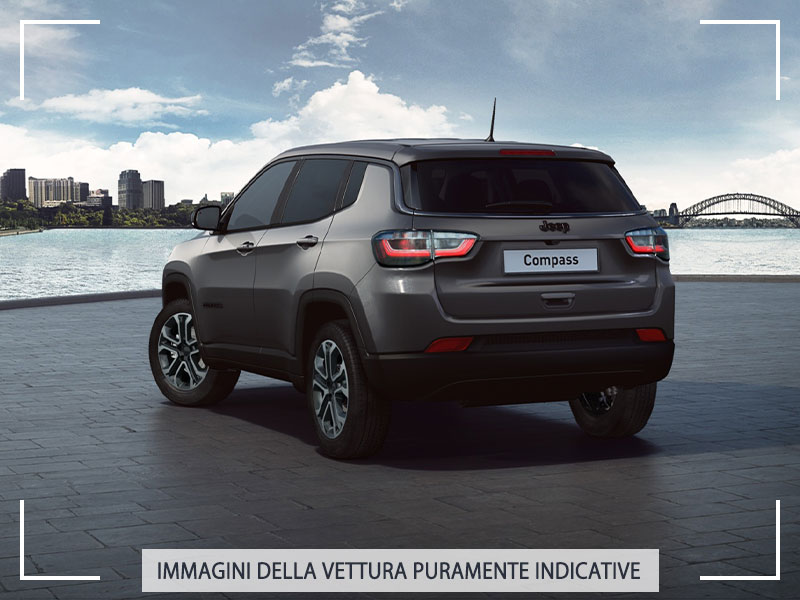 Offerta SUV e CrossOver Noleggio auto in promozione: JEEP COMPASS 1.6 Mjt 96kW Limited = l'offerta speciale del broker Medicredit Rent, con tariffa scontata Diesel  foto 2