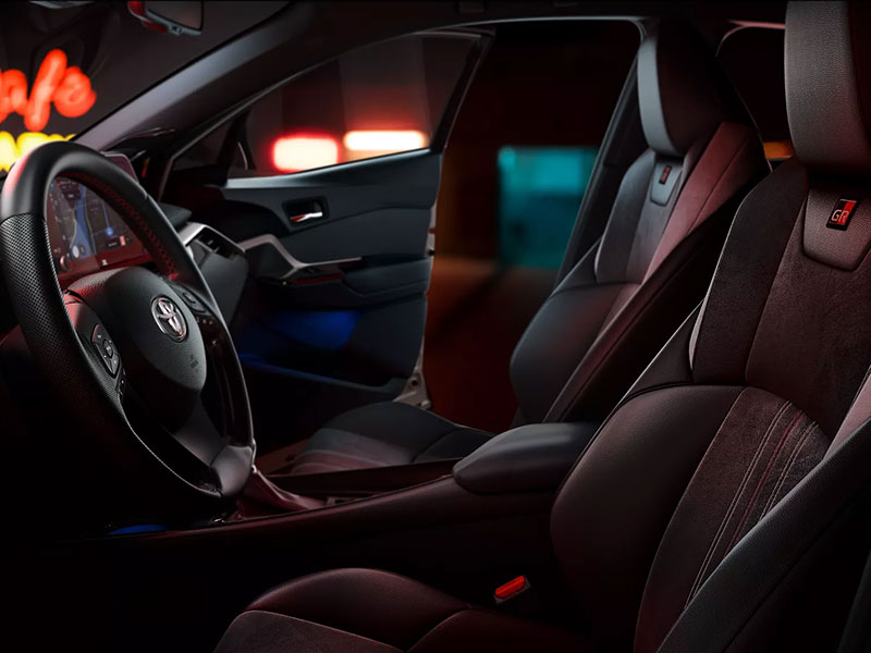 Offerta SUV e CrossOver Noleggio TOYOTA C-HR Hybrid = l'offerta in promozione di KINTO One per luglio 2023 Full Hybrid  foto 6