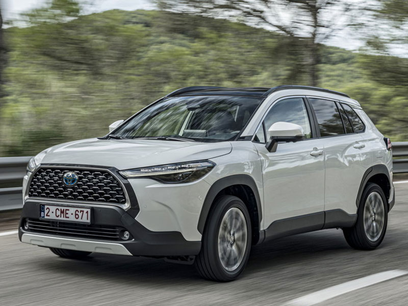 Offerta SUV e CrossOver Noleggio TOYOTA COROLLA CROSS 2.0 HV Trend = l'offerta in promozione di KINTO One per luglio 2023 Full Hybrid  foto 1