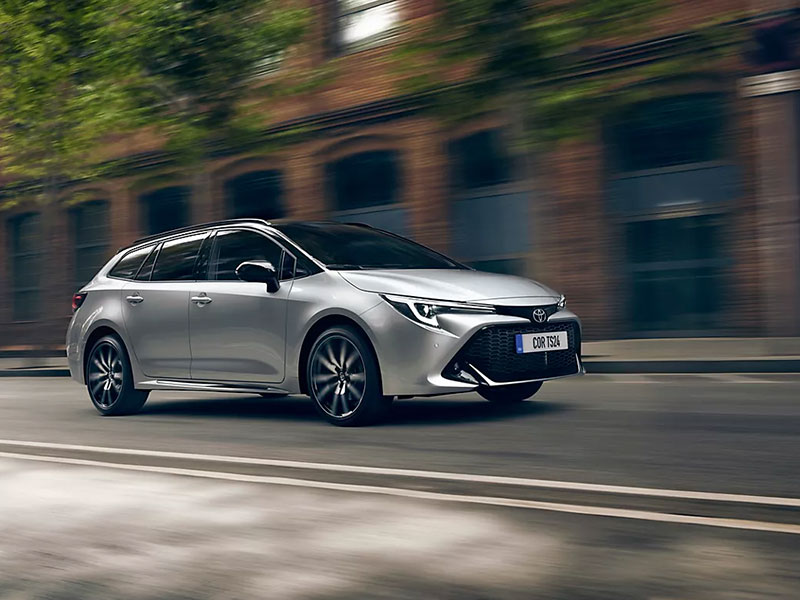 Offerta Station wagon Noleggio TOYOTA COROLLA Touring Sports Active 1.8 Hybrid = l'offerta in promozione di KINTO One per luglio 2023 Full Hybrid  foto 2