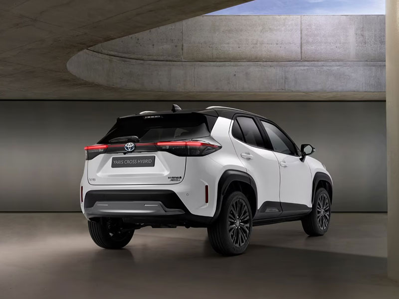 Offerta SUV e CrossOver Noleggio TOYOTA YARIS CROSS hybrid = l'offerta in promozione di KINTO One per luglio 2023 Full Hybrid  foto 1