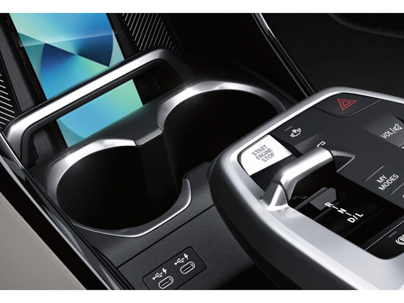 Offerta SUV e CrossOver Nuova BMW iX1: highlights del nuovo modello e le migliori soluzioni per noleggiarlo Elettrica  foto 11