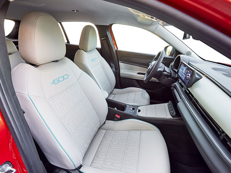 Offerta SUV e CrossOver Nuova FIAT 600e: highlights del nuovo modello e le migliori soluzioni per noleggiarla Elettrica  foto 19