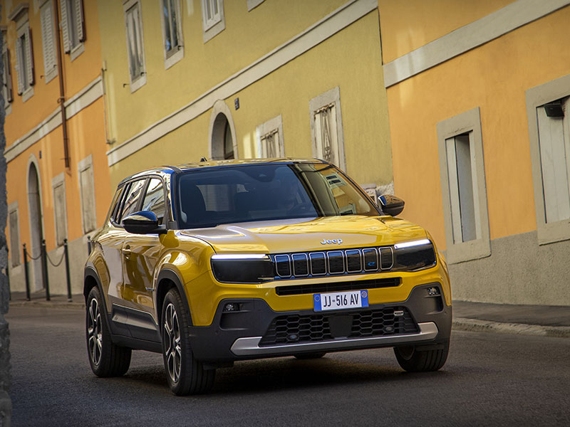 Offerta SUV e CrossOver Nuova Jeep Avenger: highlights del nuovo modello e le migliori soluzioni per noleggiarlo Elettrica  foto 16