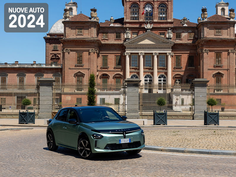 Offerta Berlina nuova LANCIA YPSILON: highlights, photogallery e come noleggiarla - panoramica della nuova auto e guida alle migliori soluzioni noleggio sul mercato Varie motorizzazioni  foto 14