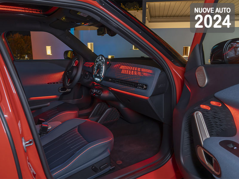 Offerta SUV e CrossOver Nuova MINI ACEMAN all-electric: highlights, photogallery e come noleggiarla - panoramica della nuova crossover compatta completamente elettrica e guida alle migliori soluzioni noleggio sul mercato Elettrica  foto 47