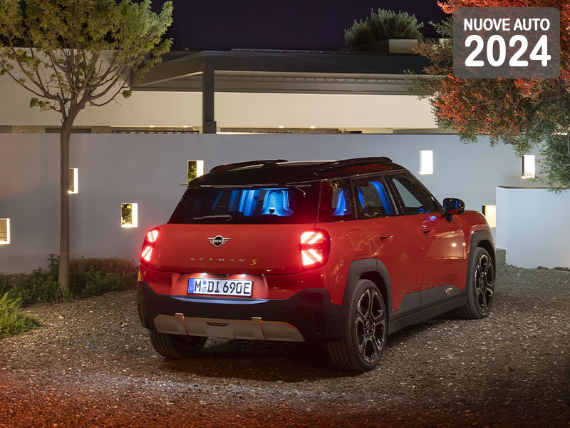 Offerta SUV e CrossOver Nuova MINI ACEMAN all-electric: highlights, photogallery e come noleggiarla - panoramica della nuova crossover compatta completamente elettrica e guida alle migliori soluzioni noleggio sul mercato Elettrica  foto 54