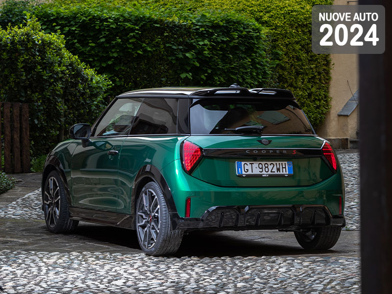 Offerta Berlina nuova MINI COOPER A 3 PORTE: come noleggiarla? Le nostre indicazioni per le migliori soluzioni sul mercato, con highlights e photogallery del nuovo modello Benzina  foto 5