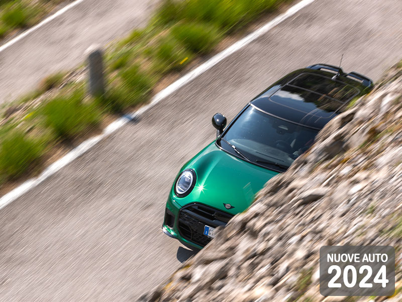 Offerta Berlina nuova MINI COOPER A 3 PORTE: come noleggiarla? Le nostre indicazioni per le migliori soluzioni sul mercato, con highlights e photogallery del nuovo modello Benzina  foto 22