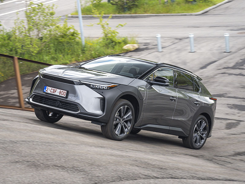 Offerta SUV e CrossOver Nuova TOYOTA bZ4X: highlights del nuovo modello e le migliori soluzioni per noleggiarlo Elettrica  foto 4