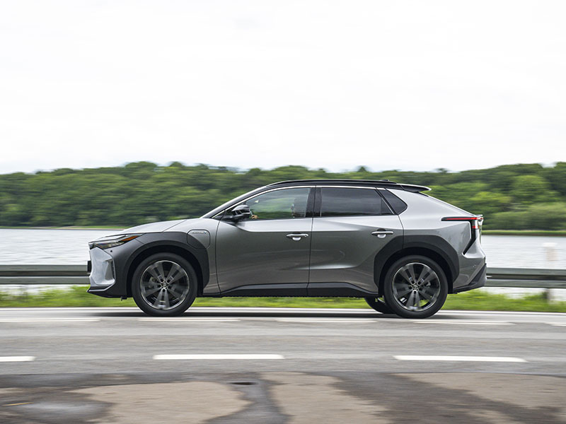 Offerta SUV e CrossOver Nuova TOYOTA bZ4X: highlights del nuovo modello e le migliori soluzioni per noleggiarlo Elettrica  foto 9