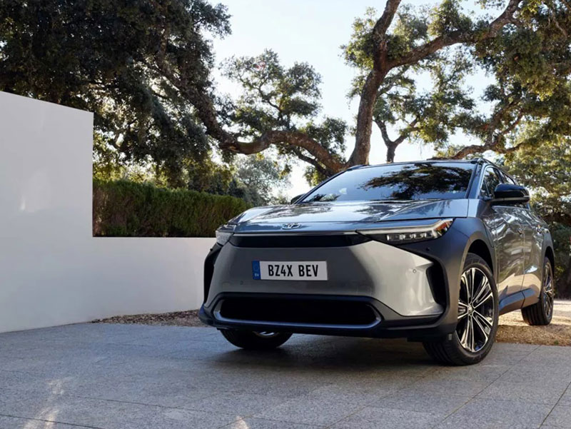 Offerta SUV e CrossOver Nuova TOYOTA bZ4X: highlights del nuovo modello e le migliori soluzioni per noleggiarlo Elettrica  foto 1