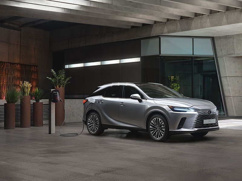 Offerta SUV e CrossOver Nuova LEXUS RX: highlights del nuovo modello e le migliori soluzioni per noleggiarlo Varie motorizzazioni  foto 9