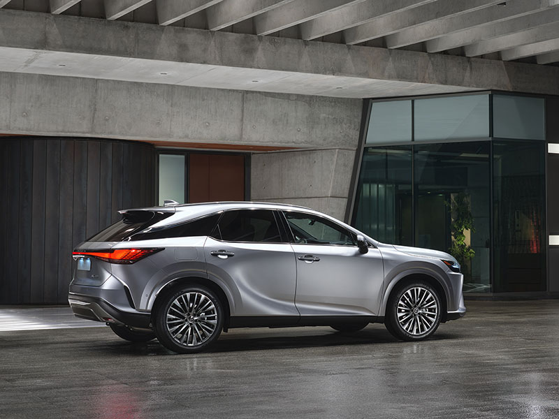 Offerta SUV e CrossOver Nuova LEXUS RX: highlights del nuovo modello e le migliori soluzioni per noleggiarlo Varie motorizzazioni  foto 10
