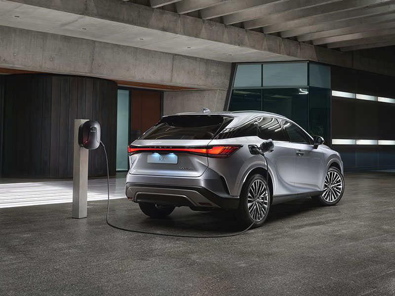 Offerta SUV e CrossOver Nuova LEXUS RX: highlights del nuovo modello e le migliori soluzioni per noleggiarlo Varie motorizzazioni  foto 11