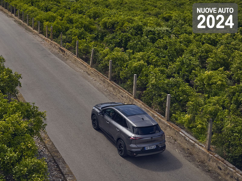 Offerta SUV e CrossOver Nuovo RENAULT SYMBIOZ E-Tech full hybrid: highlights, photogallery e come noleggiarlo - panoramica del nuovo SUV 100% elettrico e guida alle migliori soluzioni noleggio sul mercato Full Hybrid  foto 10