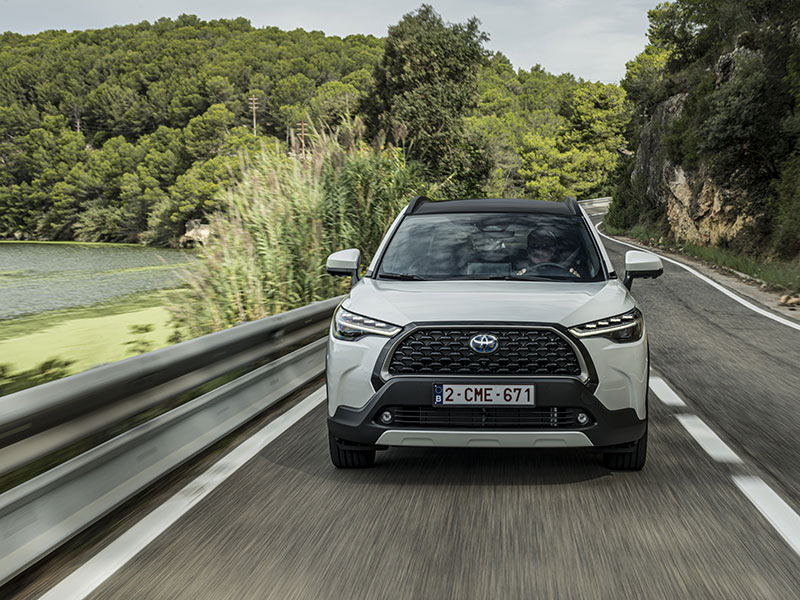 Offerta SUV e CrossOver Nuova TOYOTA COROLLA CROSS hybrid: highlights del nuovo modello e le migliori soluzioni per noleggiarlo Full Hybrid  foto 4