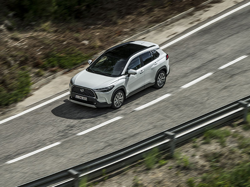 Offerta SUV e CrossOver Nuova TOYOTA COROLLA CROSS hybrid: highlights del nuovo modello e le migliori soluzioni per noleggiarlo Full Hybrid  foto 12