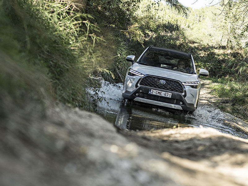 Offerta SUV e CrossOver Nuova TOYOTA COROLLA CROSS hybrid: highlights del nuovo modello e le migliori soluzioni per noleggiarlo Full Hybrid  foto 13