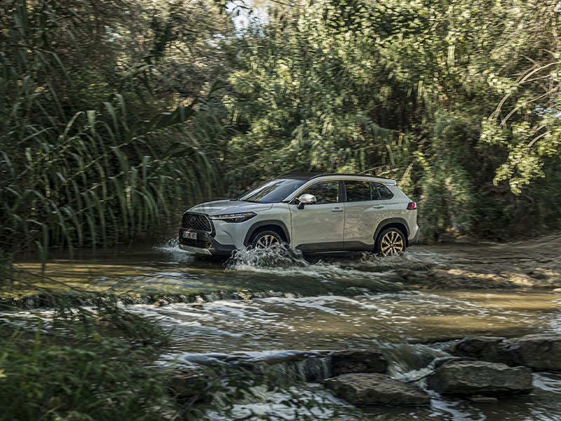 Offerta SUV e CrossOver Nuova TOYOTA COROLLA CROSS hybrid: highlights del nuovo modello e le migliori soluzioni per noleggiarlo Full Hybrid  foto 14